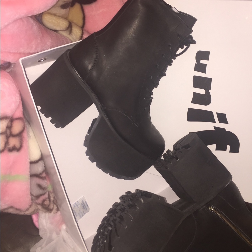 SCOSCHE BOOT UNIF RARE SZ10